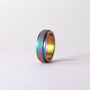 Rainbow color shift spinner ring